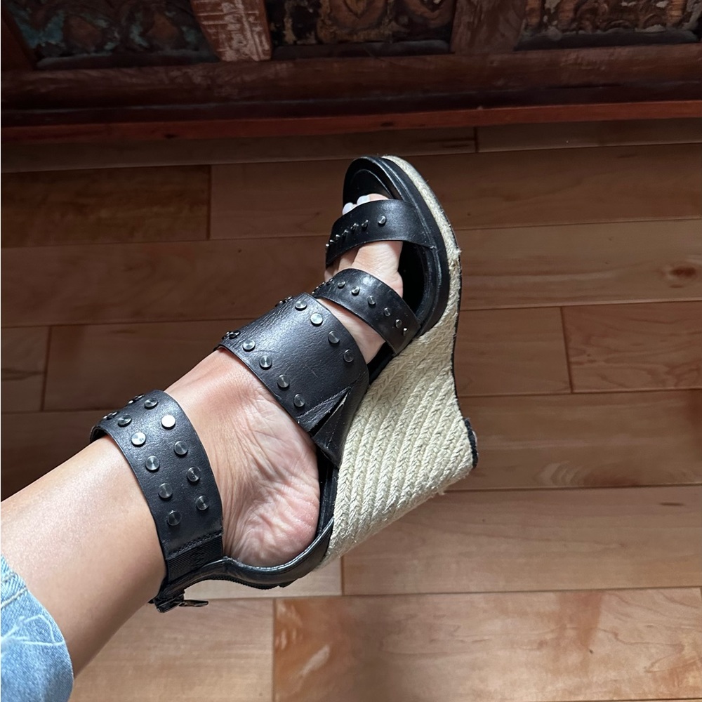 ✅ MUST GO ✅ BCBG MAXAZRIA sandales - in size 6 (36)